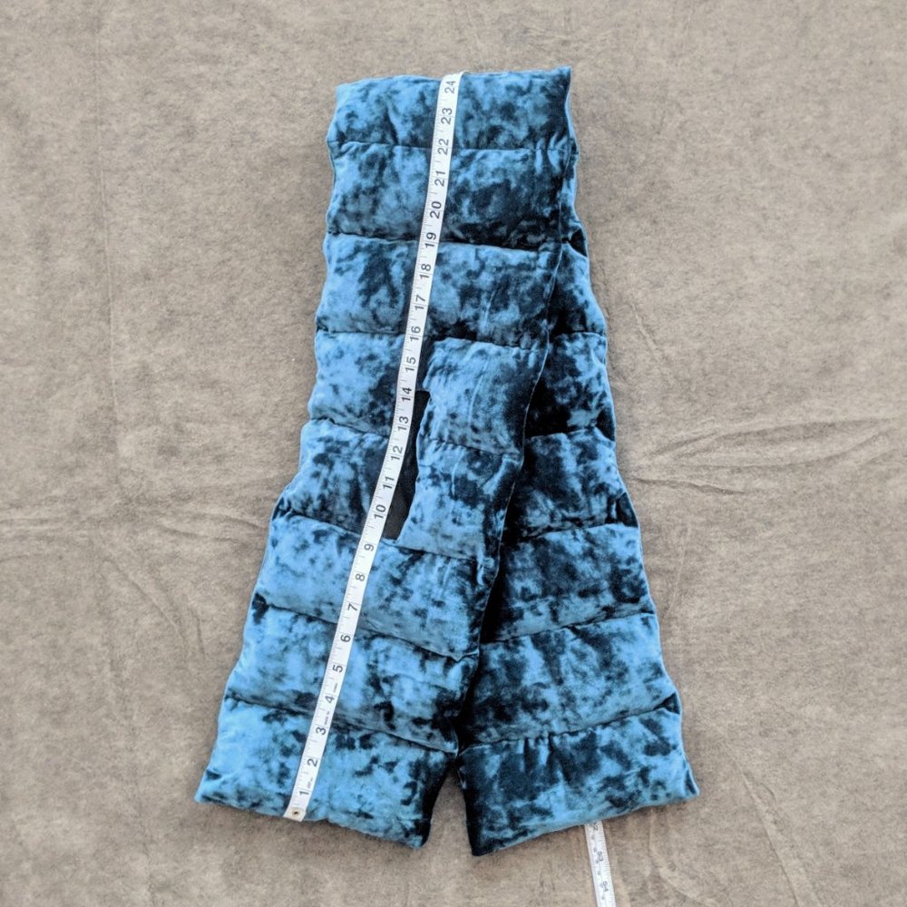 Luxe Teal Velvet Plush Pull-Through Puffer Scarf - Picture 4 of 5